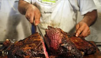 Hay que diferenciar entre la carne procesada y los aditivos
