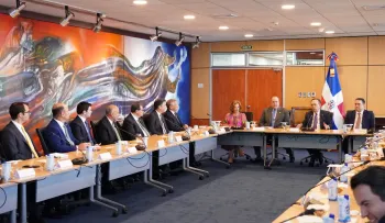 Valdez Albizu, Magín Díaz y Sanz Lovatón se reúnen con representantes de la ABA