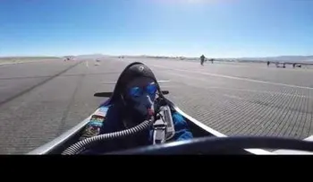 Una avioneta casi decapita a un piloto