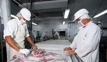Técnica de Pro Consumidor advierte enfermedades transmitidas por alimentos 