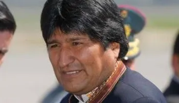 Evo Morales se recupera de operación de rodilla, pero no camina por sí mismo