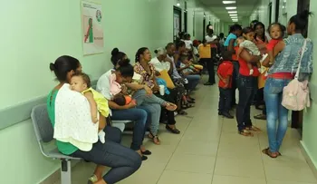 Continúan casos sospechosos de dengue en el hospital Robert Reid Cabral