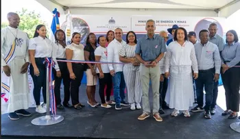 Gobierno entrega RD$91 millones en electrificación rural