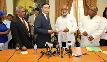 Viceministro de la Presidencia recibe gremios salud; Gobierno dice está abierto al diálogo