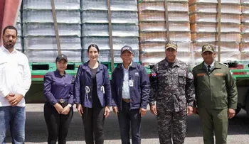 Primera dama distribuye entre organizaciones e iglesias donaciones recibidas