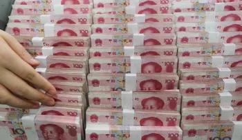 El precio de la moneda china cae a mínimos históricos en 4 años