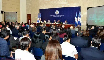 Cancillería realiza conferencias sobre la Restauración