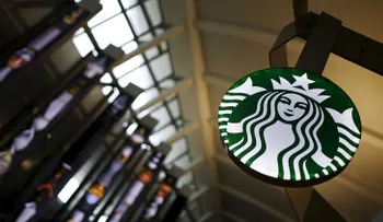 Starbucks desobedece a Trump y anuncia una medida revolucionaria
