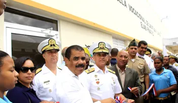Inauguran 3 escuelas en Comendador