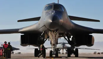 Dos bombarderos de EE.UU. vuelan sobre Corea del Sur tras la prueba nuclear de Pyongyang