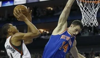 Knicks sufren 16ta derrota seguida, ahora en Londres 