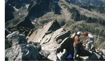 Se estrella avioneta en Pirineos franceses: cuatro muertos