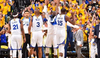 Warriors parecen capaces de todo, menos de mantener ventaja