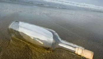 Recibe respuesta a su mensaje en una botella 20 años después  