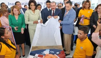 Danilo Medina inaugura segunda fase del Infotep en San Juan