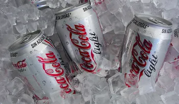 Bebo soda dietética a diario. ¿Puede eso ser nocivo?