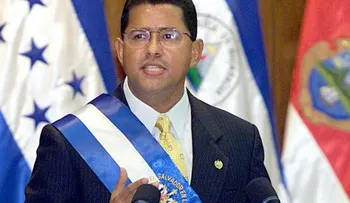 Expresidente de El Salvador prófugo podría estar en RD, dice Adocco 
