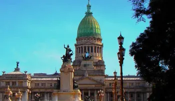 Uruguay dio el "sí" al matrimonio gay y marcó un hito al legalizar marihuana