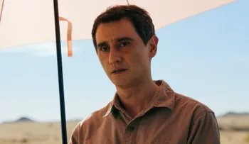 Carlos Manuel Vesga, el actor colombiano nominado al Emmy 2026 por 'Pluribus'