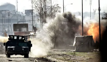 El ejercito iraquí recupera edificios gubernamentales clave en Mosul