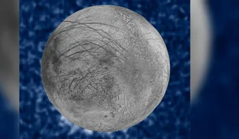 Europa, una luna de Júpiter, podría albergar agua bajo su superficie, anuncia la NASA
