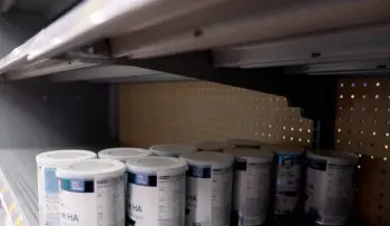 Reabre la planta que agravó la escasez de leche de fórmula en EEUU