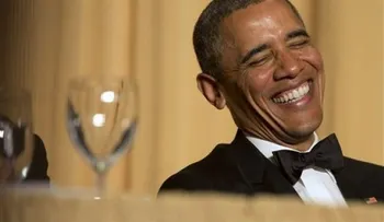 Obama y periodistas comparten una noche de humor