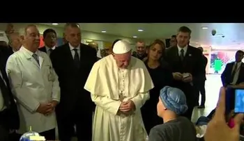 La jovencita que le cantó al Papa el Ave María (VIDEO)