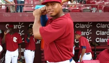 Gigantes derrotan 8-4 a los Leones 