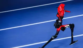 Robot humanoide Tiangong Ultra rompe récord mundial en los 100 metros en Pekín