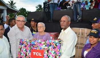 CEA anuncia donación terrenos para obras comunitarias en San Pedro