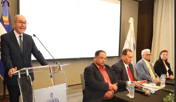 MESCyT lanza manual para acreditar escuelas de medicina