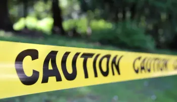 Asesinan a 4 hombres y hieren a dos en negocio en el centro de Puerto Rico
