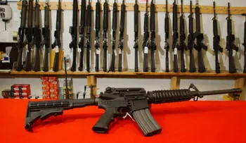 Viuda de 'El francotirador': el control de armas no nos protegerá