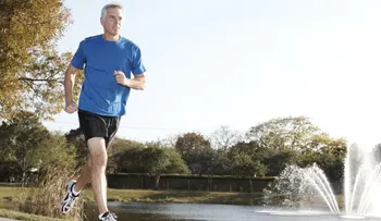 Estos son los días de entrenamiento que necesita una persona que pase de los 40 años para tener un corazón sano
