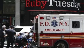Vehículo atropella dominicano y lo deja por muerto en el Alto Manhattan