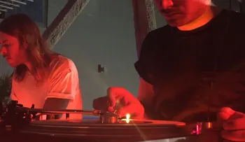 Elijah Wood quiere llevar su música a Latinoamérica