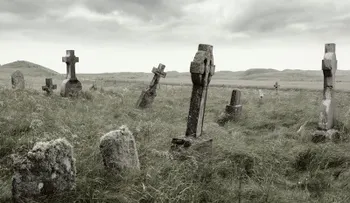 Exhuman viejos cadáveres de vampiros en Polonia