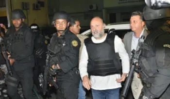 Fue traído anoche al país, francés vinculado a fuga de piloto 