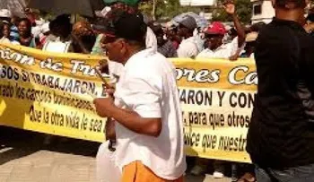 Cañeros exigen tercer decreto de pensiones frente al Palacio