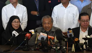 Mahathir Mohamad es el líder más viejo del mundo tras ganar las elecciones en Malasia