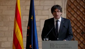 El presidente Carles Puigdemont, viajó a Bruselas una hora después de ser querellado por sedición