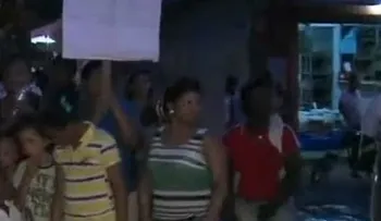 Protestan porque camiones pasan por su sector para evadir peajes