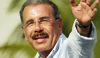 Y si Danilo corre por tercera? Fello, que se ajuicien. El León, la gota gorda. Mary y el espejo