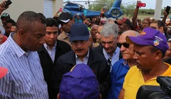Presidente auxilia a familias afectadas por los aguaceros