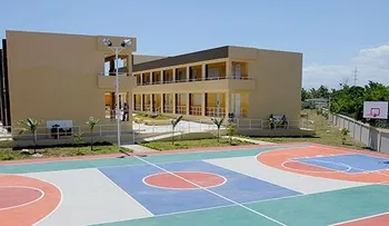  Con inicio del año escolar, el presidente Medina inaugura más de 50 escuelas