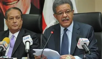 Fernández y Pared Pérez se reúnen con alcaldes del PLD