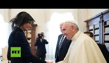 La vestimenta de Melania en el Vaticano de la que todos hablan tras su polémica en Arabia Saudita (VIDEO)