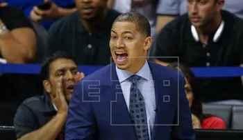 Tyron Lue acuerda extensión de contrato con Cavaliers por cinco años