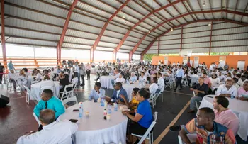 Presidente Abinader se reúne en San Cristóbal, con 300 jóvenes y 200 mujeres emprendedoras